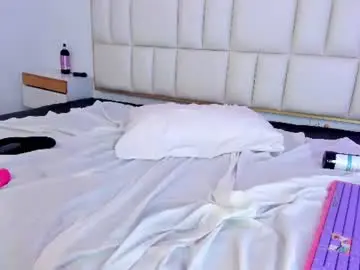 Chaturbate Best live sex cam show of emma_collins01