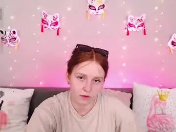 Chaturbate Live Sex Cam of evarey_
