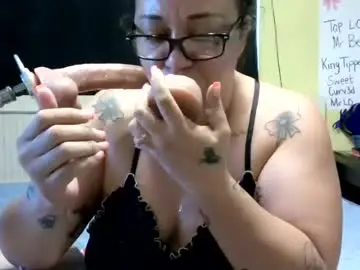 Chaturbate Free Porn Cam of misssuckalot