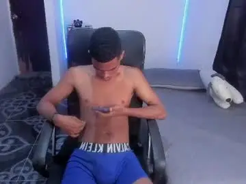 Chaturbate Live Sex Cam of snak_master1