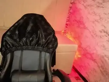 Chaturbate Free Live Porn of adarasuri_v