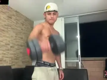 Chaturbate Free Porn Cam of bob_pettersonn