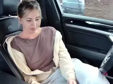 Chaturbate Free Live Porn of georgiapeachgirl