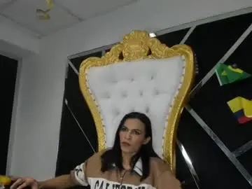 Chaturbate Adult Video Chat of aisha_hotts777