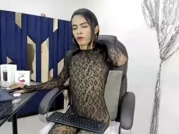 Chaturbate Live Sex Cam of aisha_hotts777