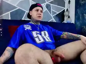 Chaturbate Free Porn Cam of alexhunter2004