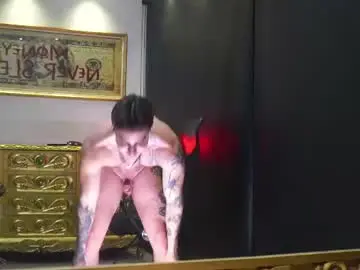 Chaturbate Live Sex Cam of dantecoppolaa