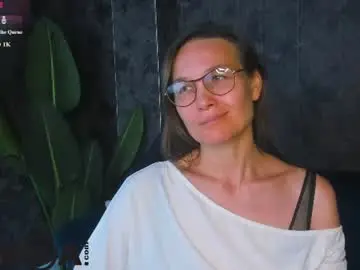 Chaturbate Free Porn Cam of lillian_white1