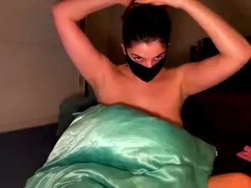 Chaturbate Adult Video Chat of clementine75009