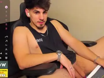 Chaturbate Live Sex Cam of derekcb
