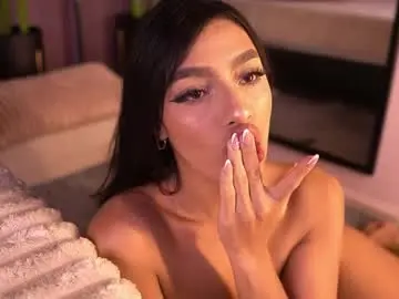 Chaturbate Watch Live Sex Cams of izzywild1