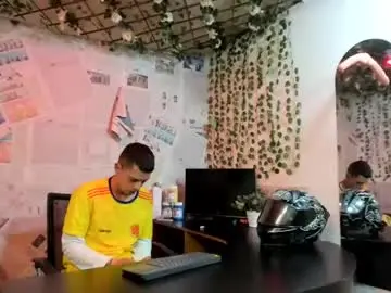 Chaturbate Adult Webcams of alexandluke1