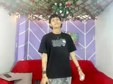 Chaturbate Nude Webcam of alexandluke1