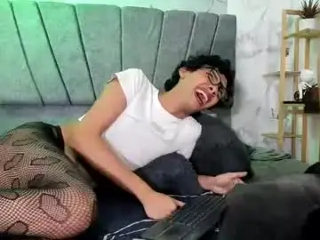 Chaturbate Watch Live Sex Cams of alexandluke1