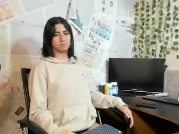 Chaturbate Live Porn of alexandluke1