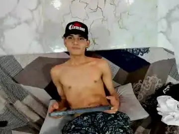 Chaturbate Free Porn Cam of alexandluke1