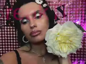 Chaturbate Live Porn of monica_elder