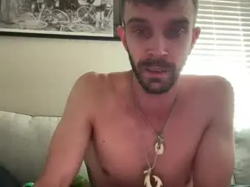 Chaturbate Live Sex of hungrunner24