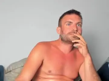 Chaturbate Free Porn Cam of 10in_deluxe