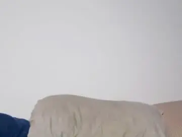 Chaturbate Free Live Porn of 10in_deluxe