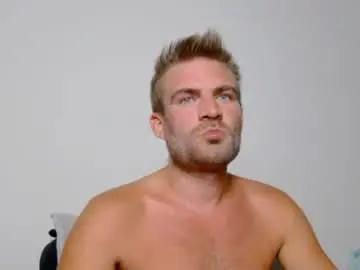 Chaturbate Sex Cam of 10in_deluxe