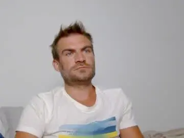 Chaturbate Live Porn of 10in_deluxe