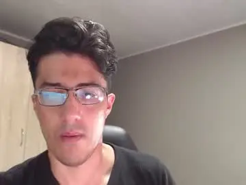 Chaturbate Live Porn of alexander_dimitri