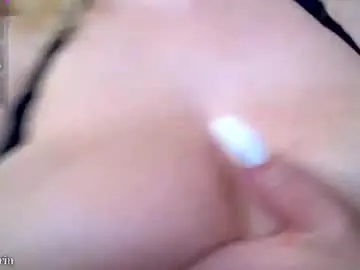 Chaturbate Live Porn of maggielandrin