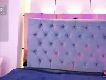 Chaturbate Live Sex Cam of pocahontas_pow