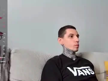 Chaturbate Live Sex Cam of max_reaves