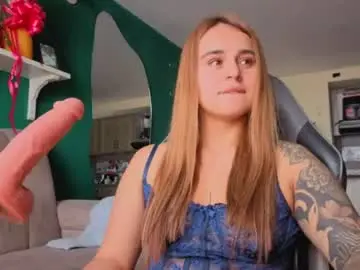 Chaturbate Adult Video Chat of evy_orange1