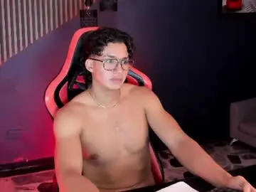 Chaturbate Sex Chat of axxel_men