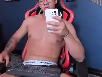 Chaturbate Adult Video Chat of axxel_men