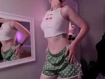 Chaturbate Live Sex Cam of imnotmia