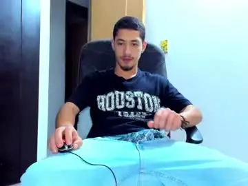 Chaturbate Live Sex Cam of chandler_kenji