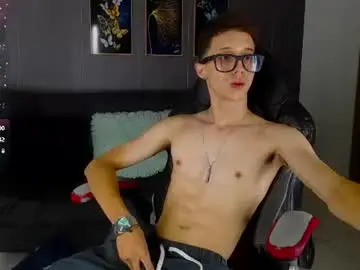 Chaturbate Adult Webcams of skinny_bigcock20