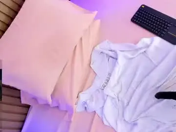 Chaturbate Watch Live Sex Cams of curvyqueen_