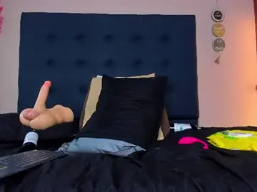 Chaturbate Free Live Porn of helena_april