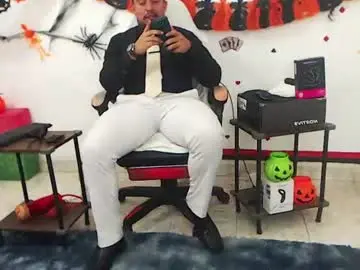 Chaturbate Adult Webcams of kalethbigdick88