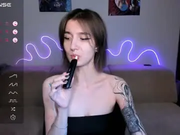 Chaturbate Live Porn of mika_reid