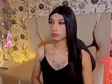 Chaturbate Watch Live Sex Cams of cyrus_tay