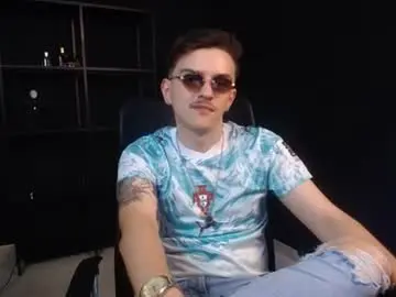 Chaturbate Sex Cam of felixstark