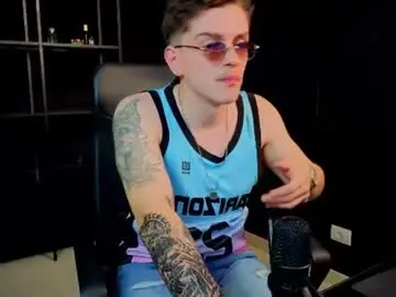 Chaturbate Live Sex Cam of felixstark