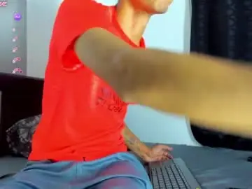 Chaturbate Free Live Porn of liammendoza98