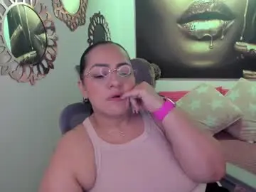 Chaturbate Best live sex cam show of marianalopez81