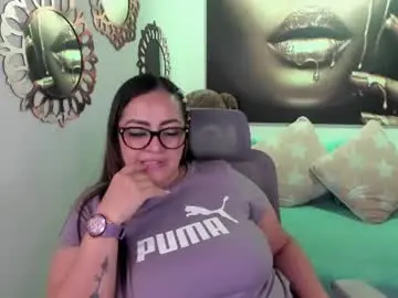 Chaturbate Nude Webcam of marianalopez81