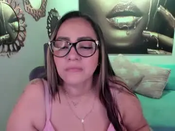 Chaturbate Nude Webcam of marianalopez81