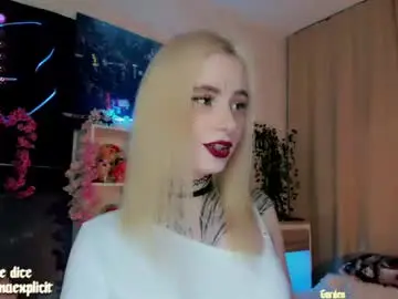 Chaturbate Live Sex of snake_bites