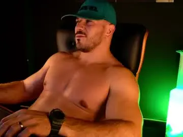 Chaturbate Live Sex Cam of angeloeric