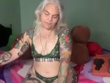 Chaturbate Watch Live Sex Cams of cherryb0mbb0mb
